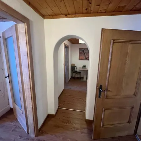Apartment Poechtlhof *