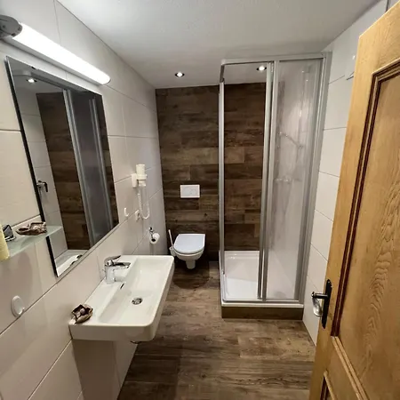 Poechtlhof * 莱奥冈